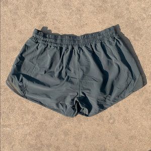 Lululemon Hotty Hot Short 4”